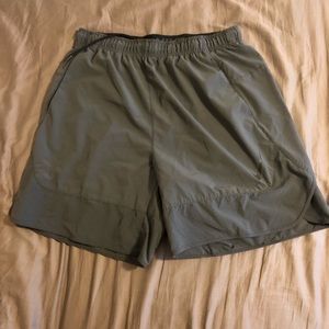Nike training shorts: XL